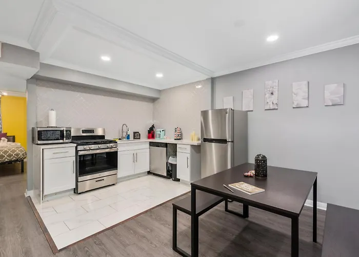 2Br Haven Near Museum District With Free Park