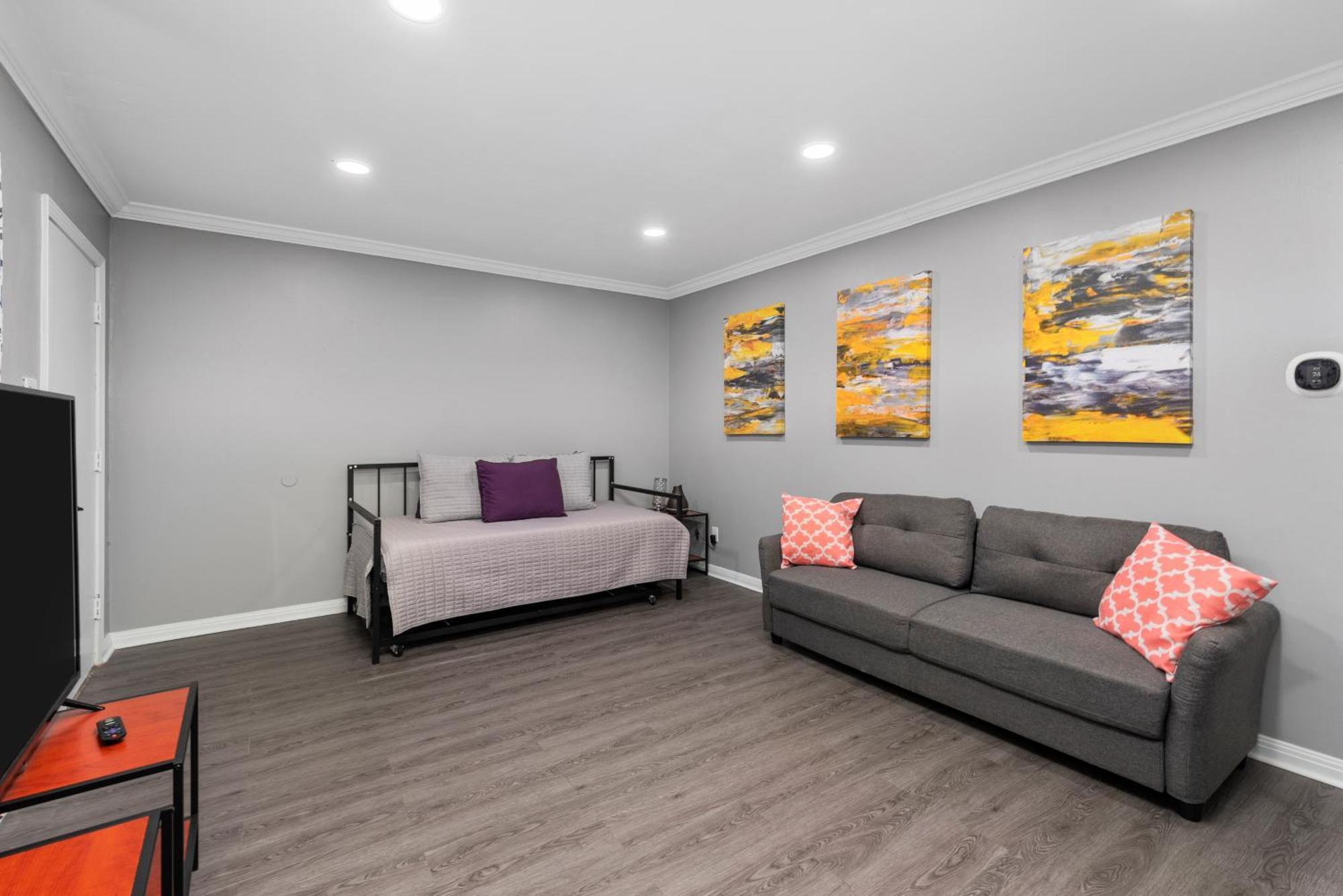 2br Haven Near Museum District With Free Park Houston