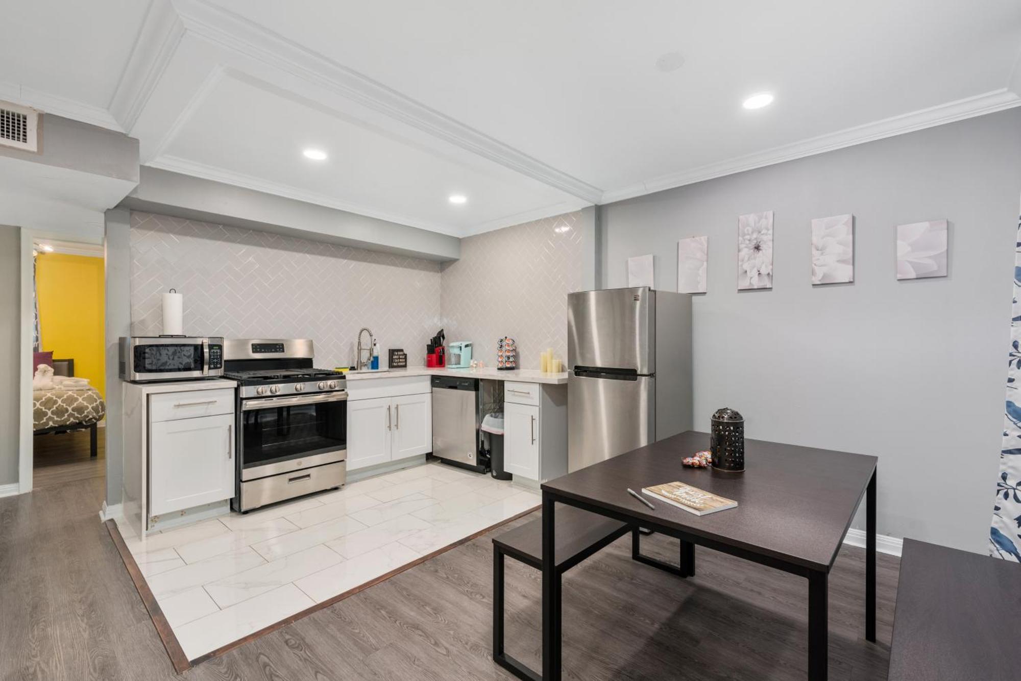 Apartment 2br Haven Near Museum District With Free Park Houston
