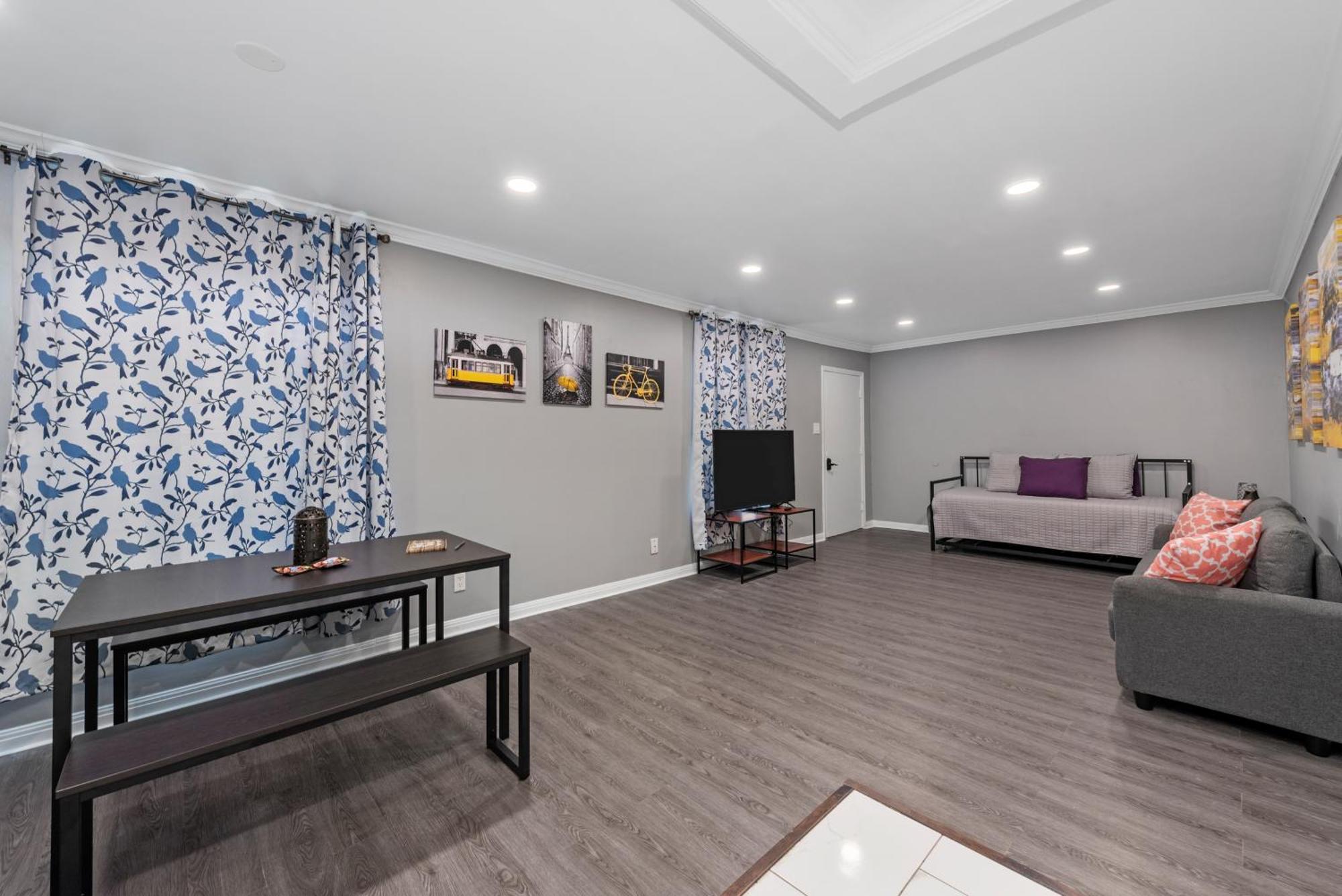 Apartment 2br Haven Near Museum District With Free Park *